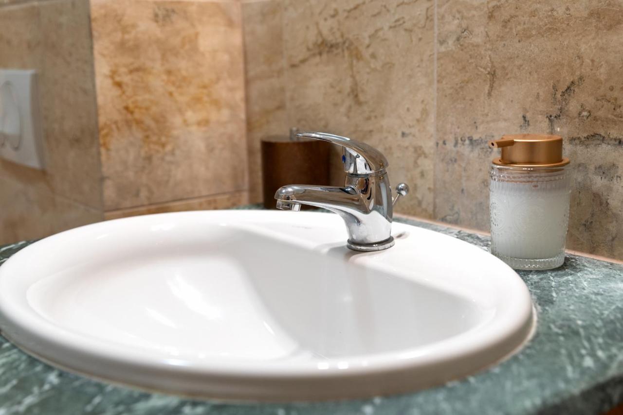 Artemisia Luxury Apartments Azraq Budapest Esterno foto